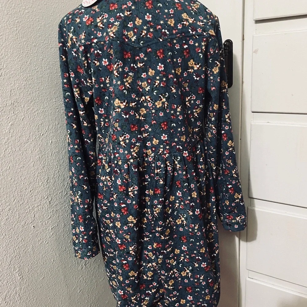 Floral Button-Up Dress - Picture 5 of 6
